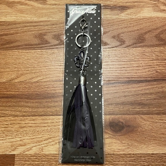 NIP Grace Adele Boleyn Purse Charm in Grape - Picture 4 of 4